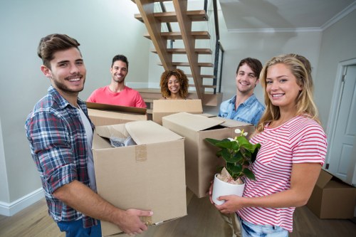 Man And Van Mileend moving support for home relocation