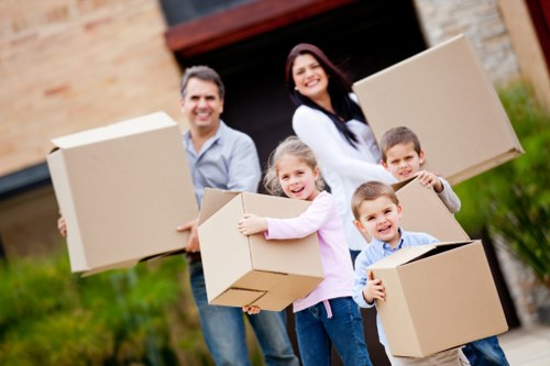 Fast residential relocation with same day removals in Mile End