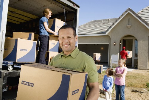 Transparent pricing discussion for a local moving quote